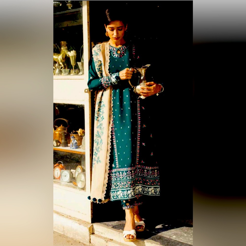 ZAHA ZW 21 07 NEGIN HUMRAHI WINTER COLLECTION 2021